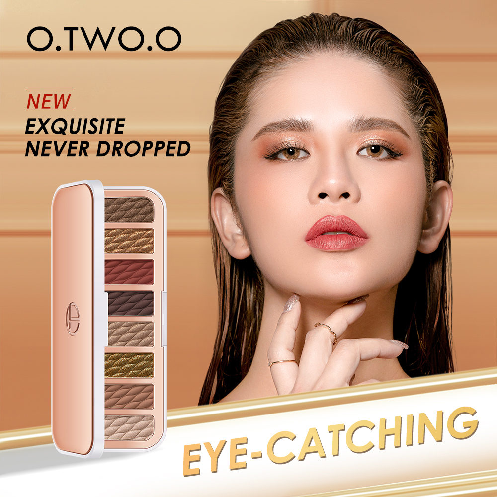 O.TWO.O 8 Colors Luxury Gold Eyeshadow Palette with Rich Color