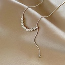 قلادة شرابة على الموضة الكورية